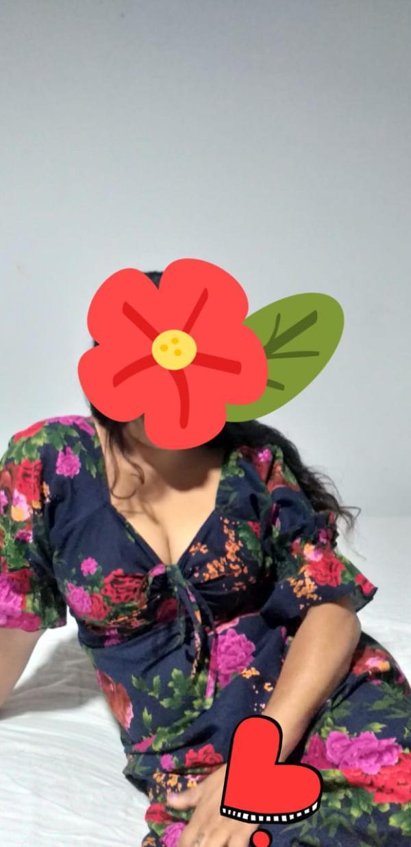Ibbagamuwa, Thorayaya  Full service,  s.e.x. y girl
